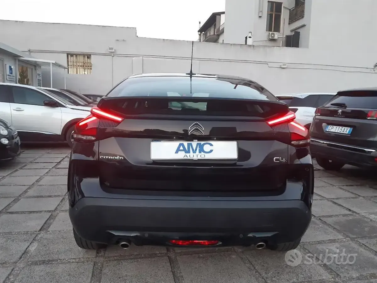 Usata Citroën C4 PureTech 131 CV (96 kW) 2022 Nero Berlina