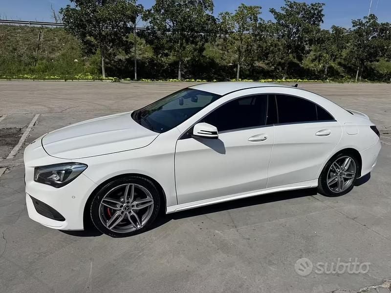 Usata Mercedes CLA200 Premium 136 CV (100 kW) 2017 Bianco Coupé