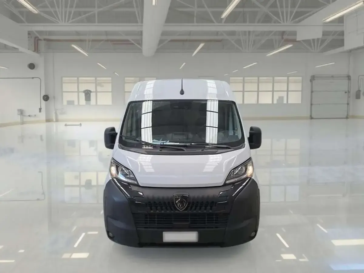 Usata Peugeot Boxer S 120 CV (88 kW) 2024 Bianco Furgone