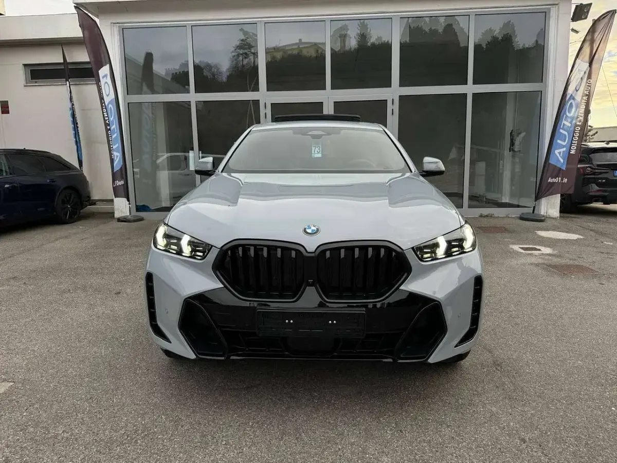 Usata BMW X6 M Sport 298 CV (219 kW) 2026 Brooklyn grey SUV