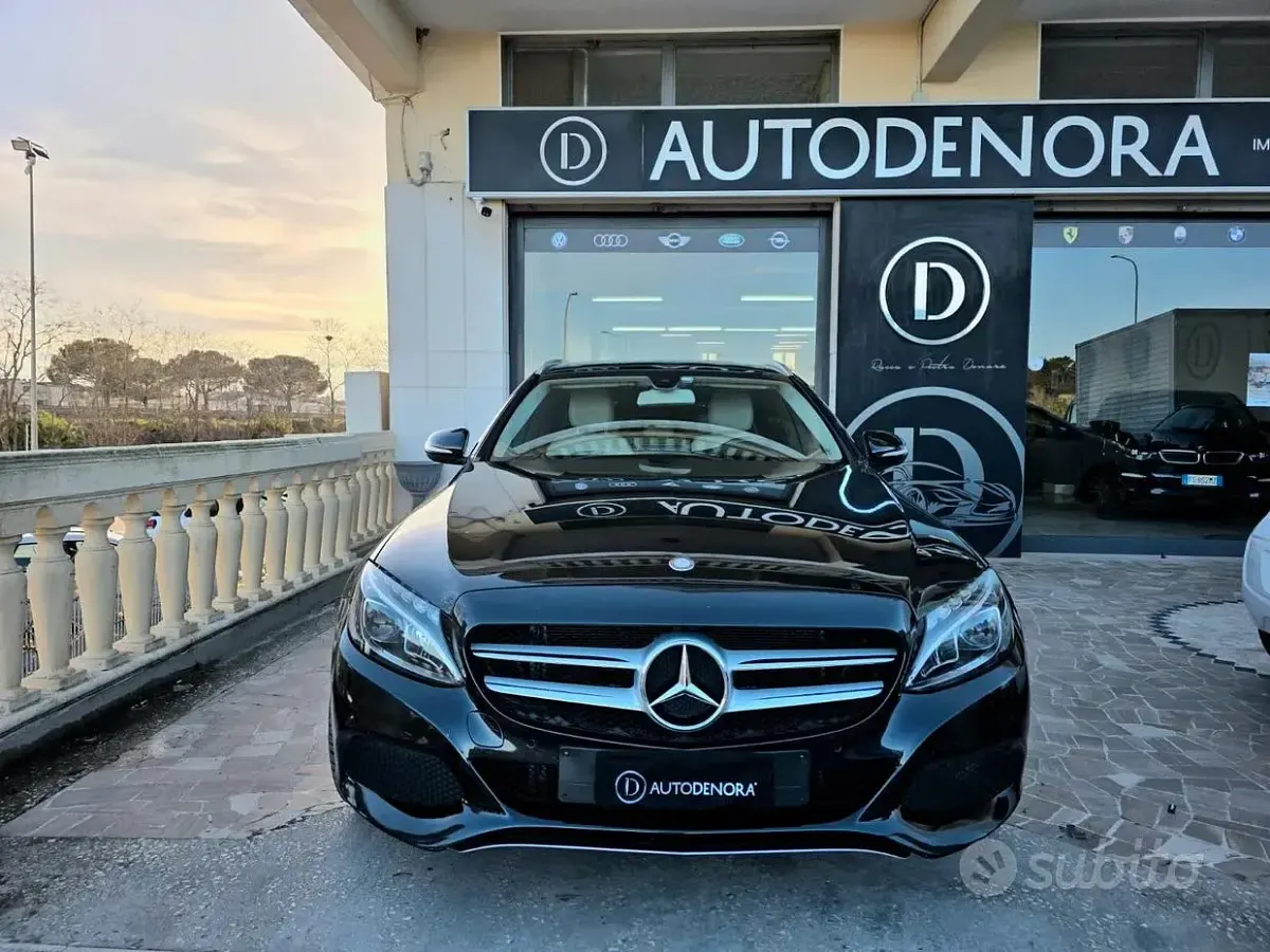 Usata Mercedes C220 170 CV (125 kW) 2015 Nero Station wagon