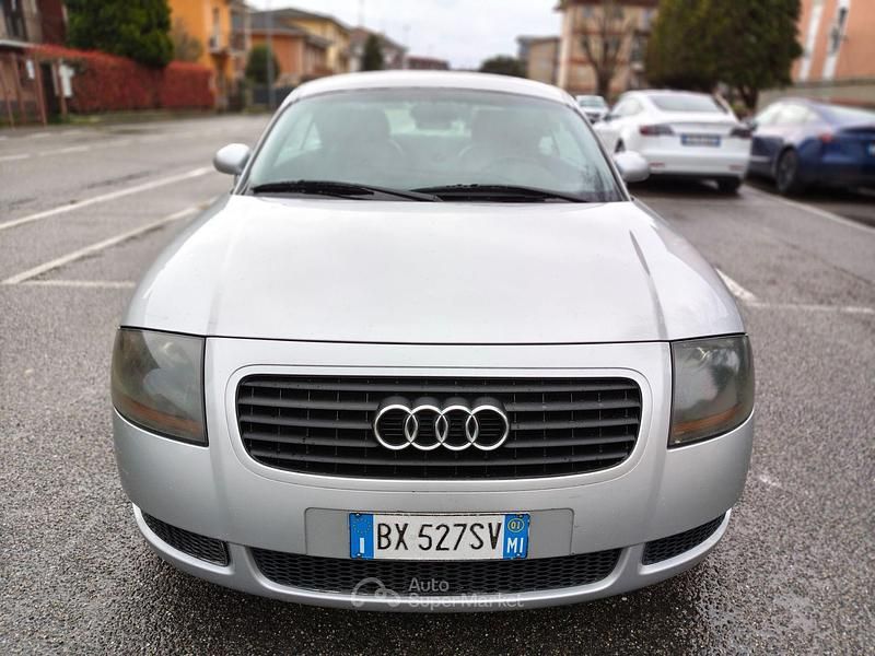 Usata Audi TT 180 CV (132 kW) 2001 Grigio Coupé