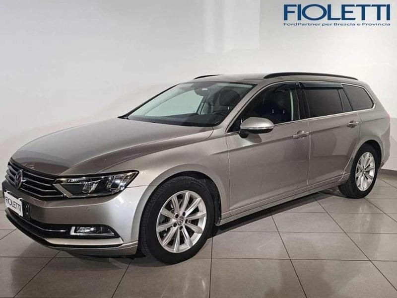 Usata VW Passat Business 120 CV (88 kW) 2017 Argento Station wagon