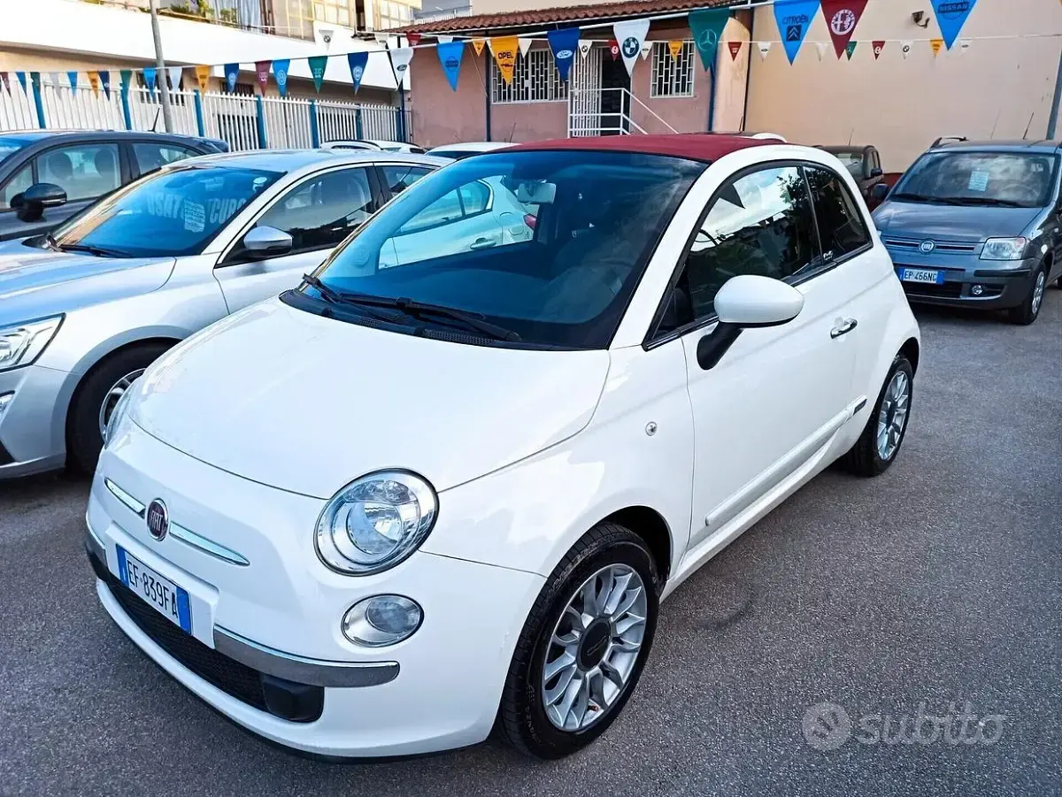 Begagnad Fiat 500C Lounge 69 HK (50 kW) 2011 Vit Cab