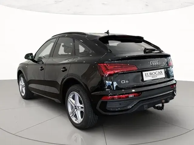 Usata Audi Q5 Sportback S-Line 204 CV (150 kW) 2025 Nero mito metallizzato SUV