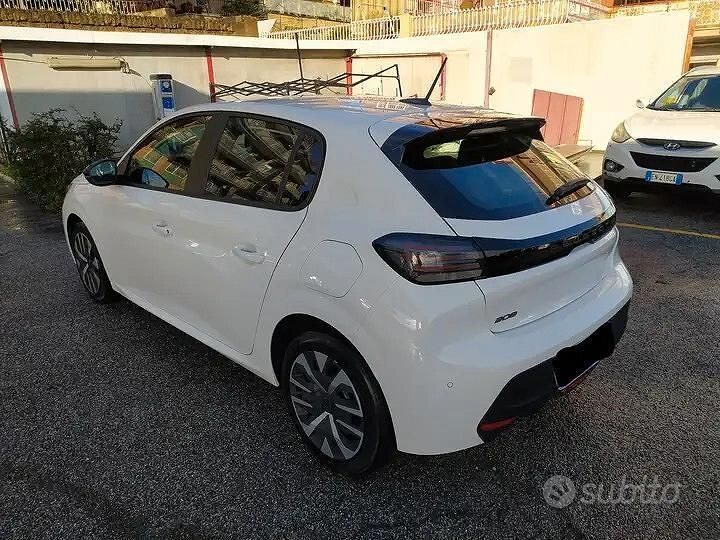 Usata Peugeot 208 Active 75 CV (55 kW) 2024 Bianco Utilitaria