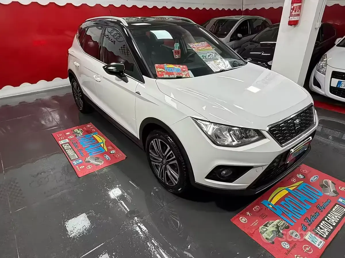 Usata Seat Arona FR 90 CV (66 kW) 2019 Bianco SUV