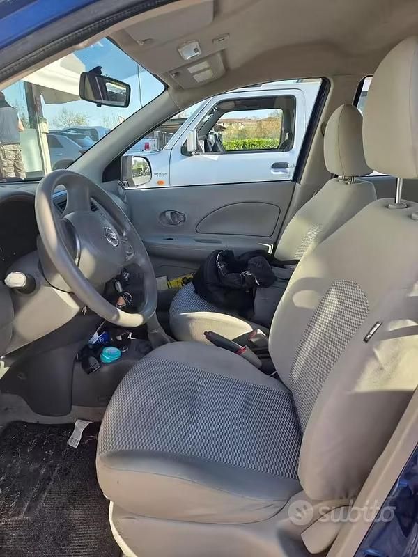 Usata Nissan Micra 2014 Blu Utilitaria