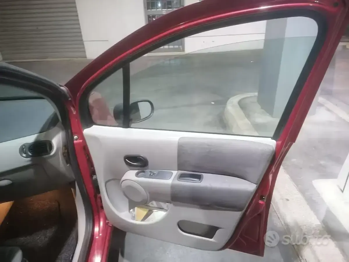 Usata Renault Modus 2005 Rosso Monovolume