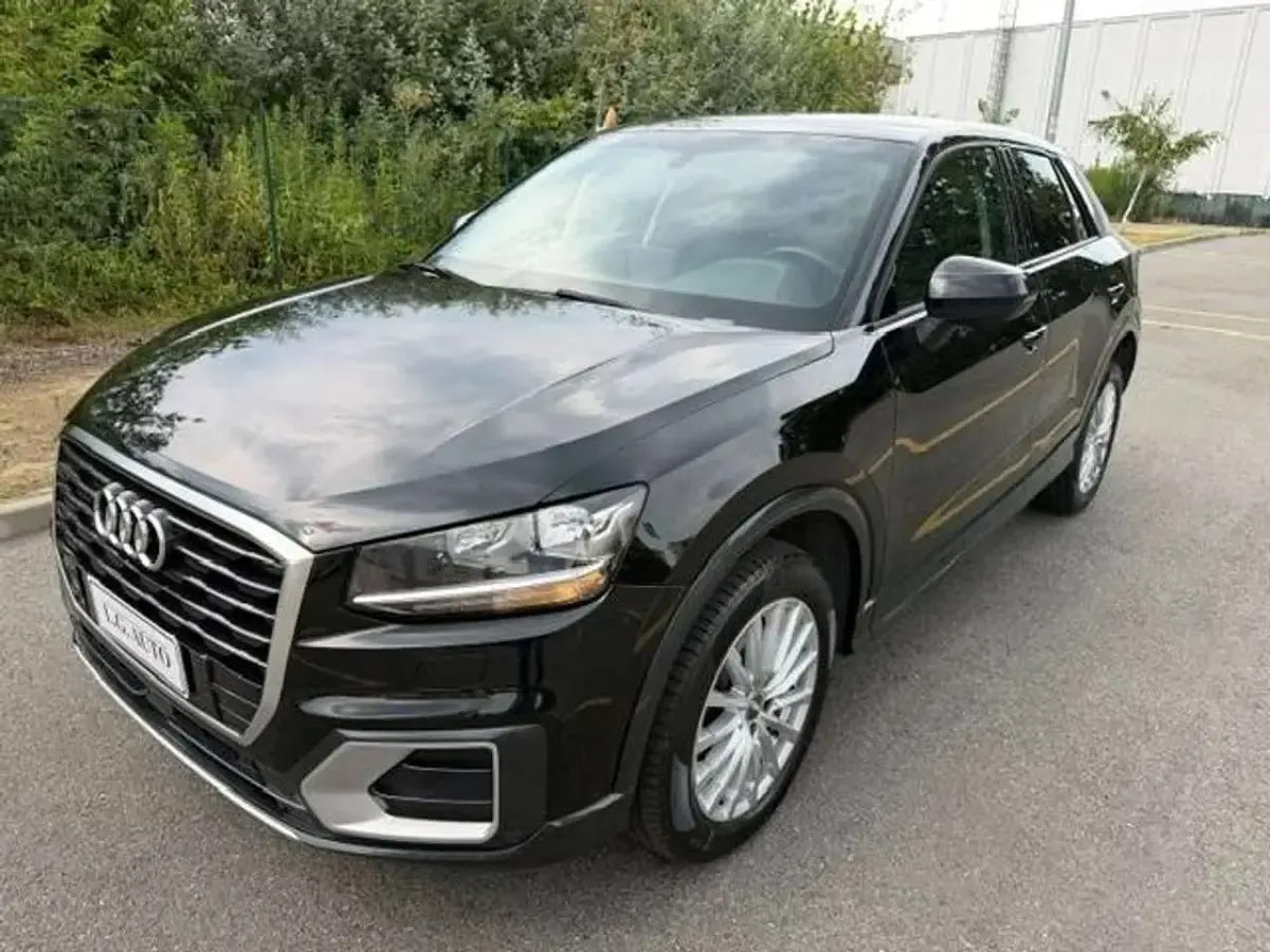 Usata Audi Q2 Business 116 CV (85 kW) 2019 Nero SUV