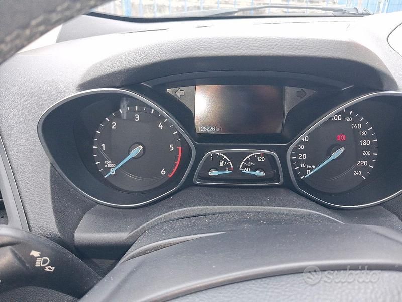 Usata Ford Kuga S 120 CV (88 kW) 2018 Nero SUV