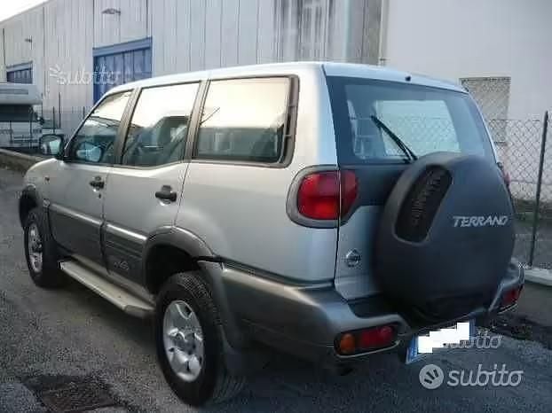 Usata Nissan Terrano 154 CV (113 kW) 2002 Grigio SUV
