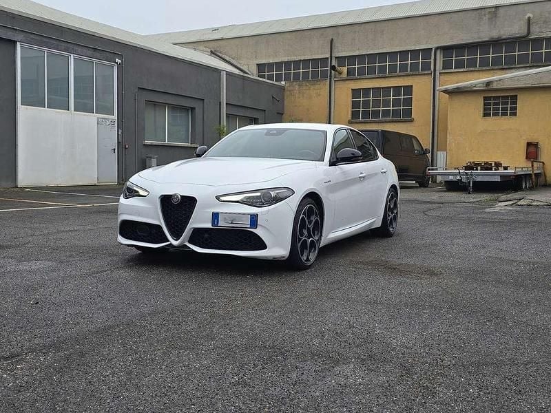 Bianco Usata 2023 Alfa Romeo Giulia Veloce Tre volumi | 36.500 € (Ottimo prezzo) - Immagine 1/4