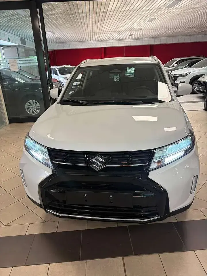 Usata Suzuki Vitara Cool 110 CV (80 kW) 2025 Perlato SUV