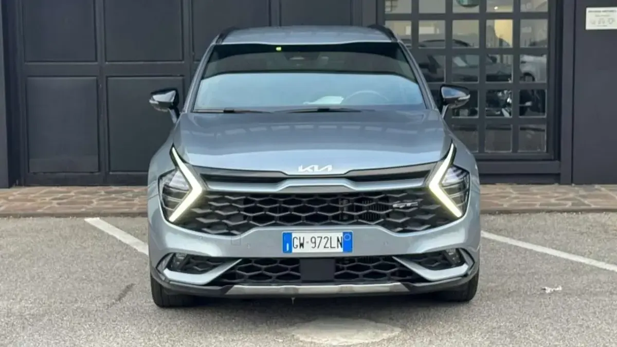 Usata Kia Sportage GT-Line 136 CV (100 kW) 2024 Grigio SUV