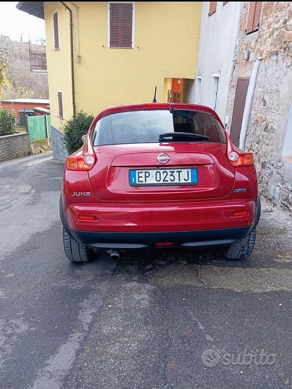 Usata Nissan Juke 110 CV (80 kW) 2013 Rosso SUV