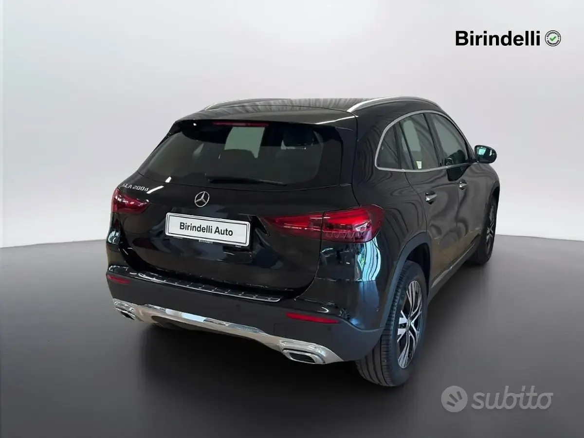 Usata Mercedes GLA200 Progressive 150 CV (110 kW) 2023 Nero SUV