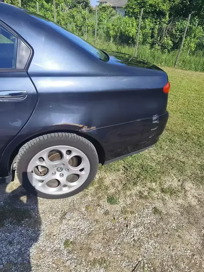 Usata Alfa Romeo 166 155 CV (114 kW) 1999 Grigio Berlina