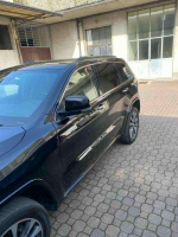 Usata Jeep Grand Cherokee Overland 250 CV (183 kW) 2017 Nero SUV