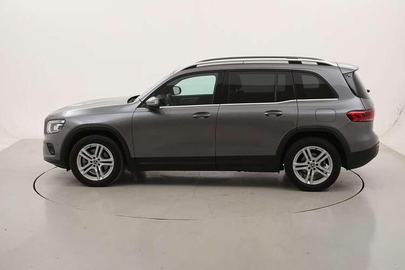 Usata Mercedes GLB200 Business 150 CV (110 kW) 2023 Grigio SUV