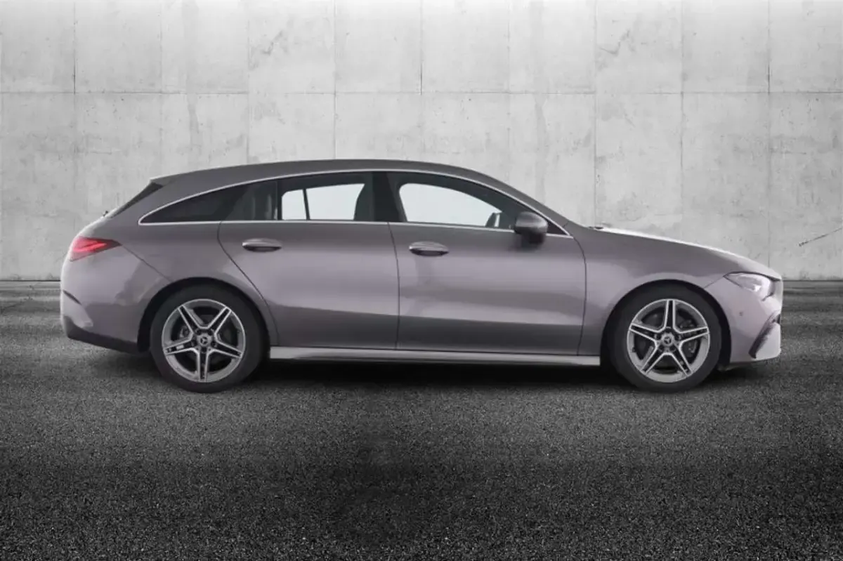 Usata Mercedes CLA200 AMG Line Premium 150 CV (110 kW) 2025 Grigio Station wagon