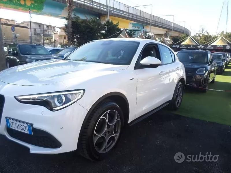 Usata Alfa Romeo Stelvio Sprint 190 CV (139 kW) 2021 Bianco SUV