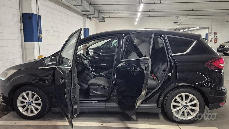 Usata Ford C-MAX 90 CV (66 kW) 2016 Nero Monovolume