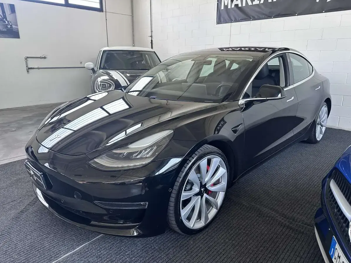 Usata Tesla Model 3 Performance 155 kW (211 CV) 2019 Nero Berlina