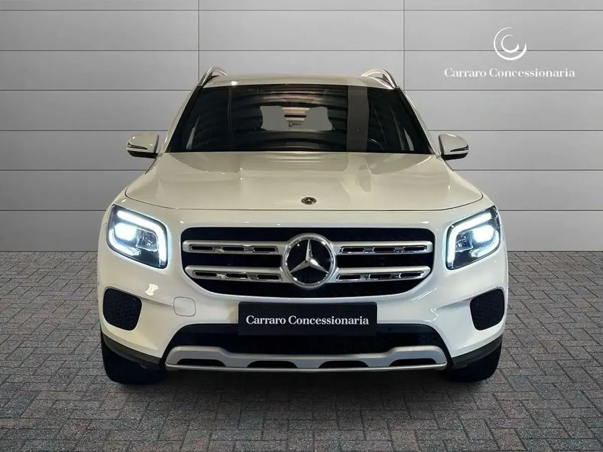 Usata Mercedes GLB200 150 CV (110 kW) 2022 Bianco SUV