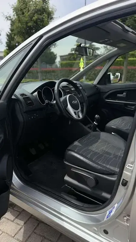 Usata Kia Venga 90 CV (66 kW) 2014 Utilitaria