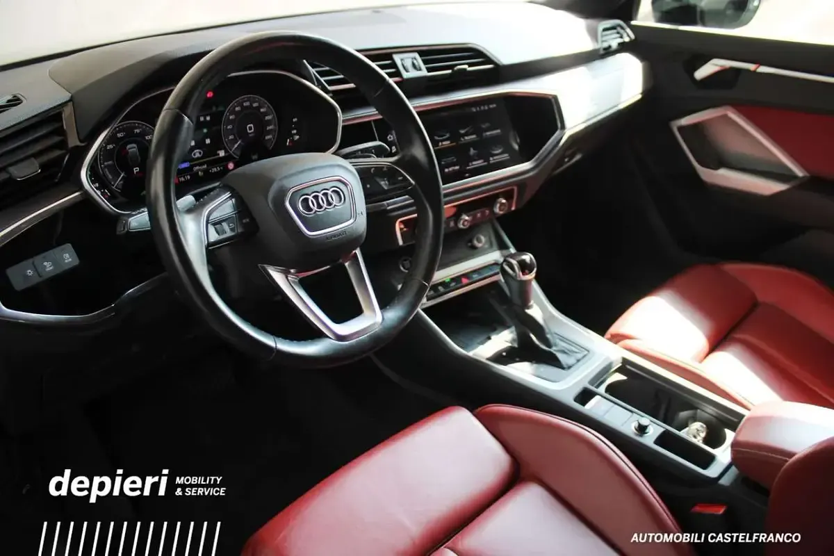 Usata Audi Q3 Sportback 245 CV (180 kW) 2023 Grigio SUV