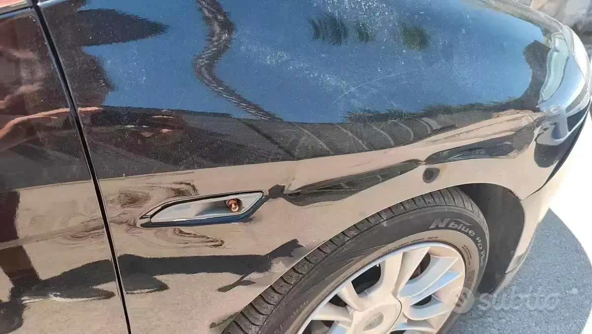 Usata Lancia Delta 120 CV (88 kW) 2010 Nero Utilitaria