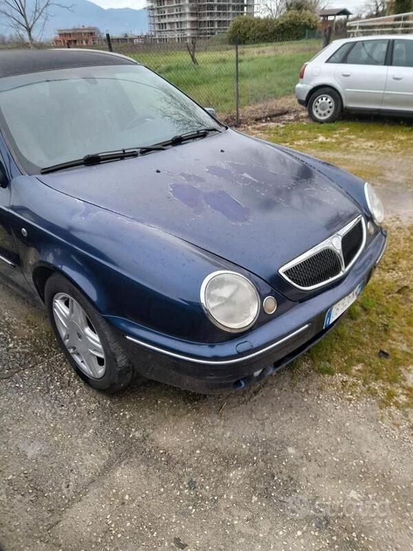 Usata 2002 Lancia Lybra Station wagon | 1000 € (Molto cara) - Immagine 1/4
