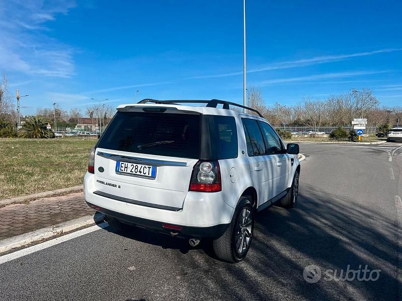 Usata Land Rover Freelander 2 S 150 CV (110 kW) 2011 Bianco SUV