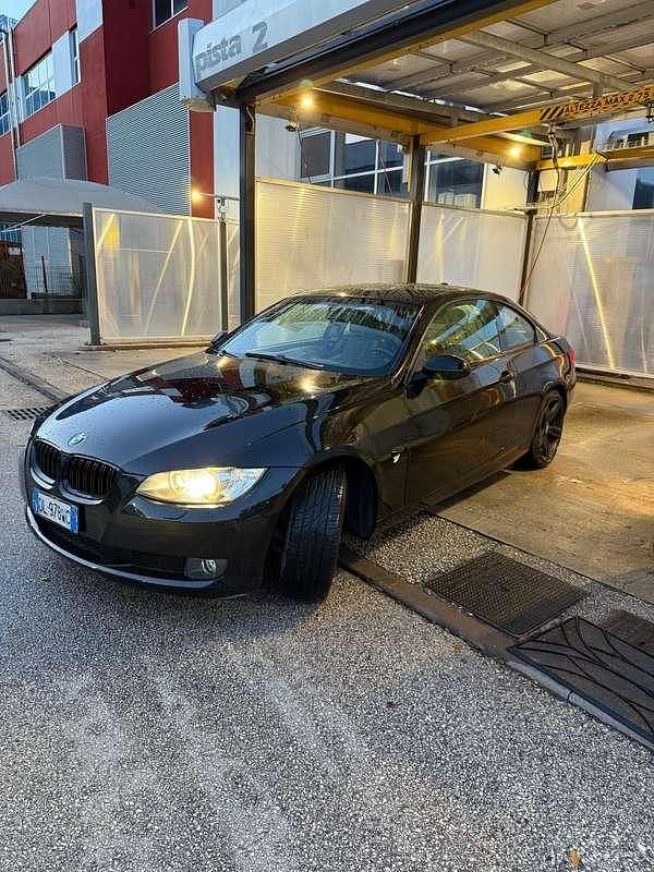 Usata BMW 320 177 CV (130 kW) 2007 Coupé