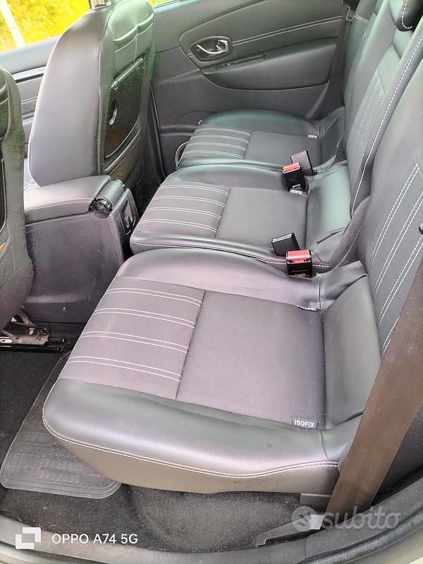 Usata Renault Scénic III Luxe 110 CV (80 kW) 2012 Grigio Monovolume