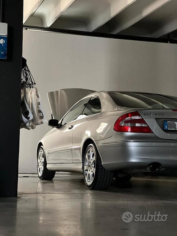 Usata Mercedes CLK200 Elegance 163 CV (119 kW) 2004 Grigio Coupé
