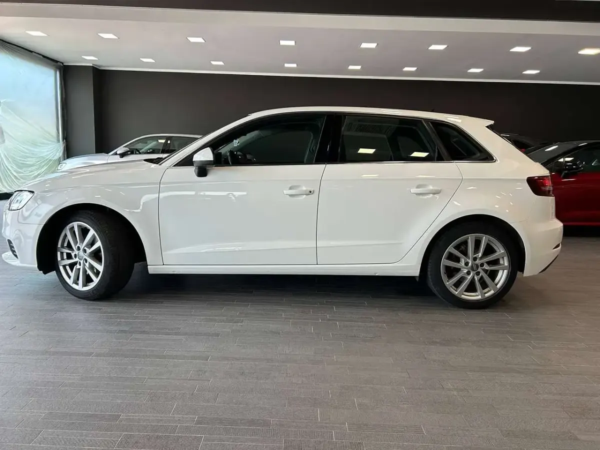 Usata Audi A3 Ambiente 131 CV (96 kW) 2019 Bianco Berlina