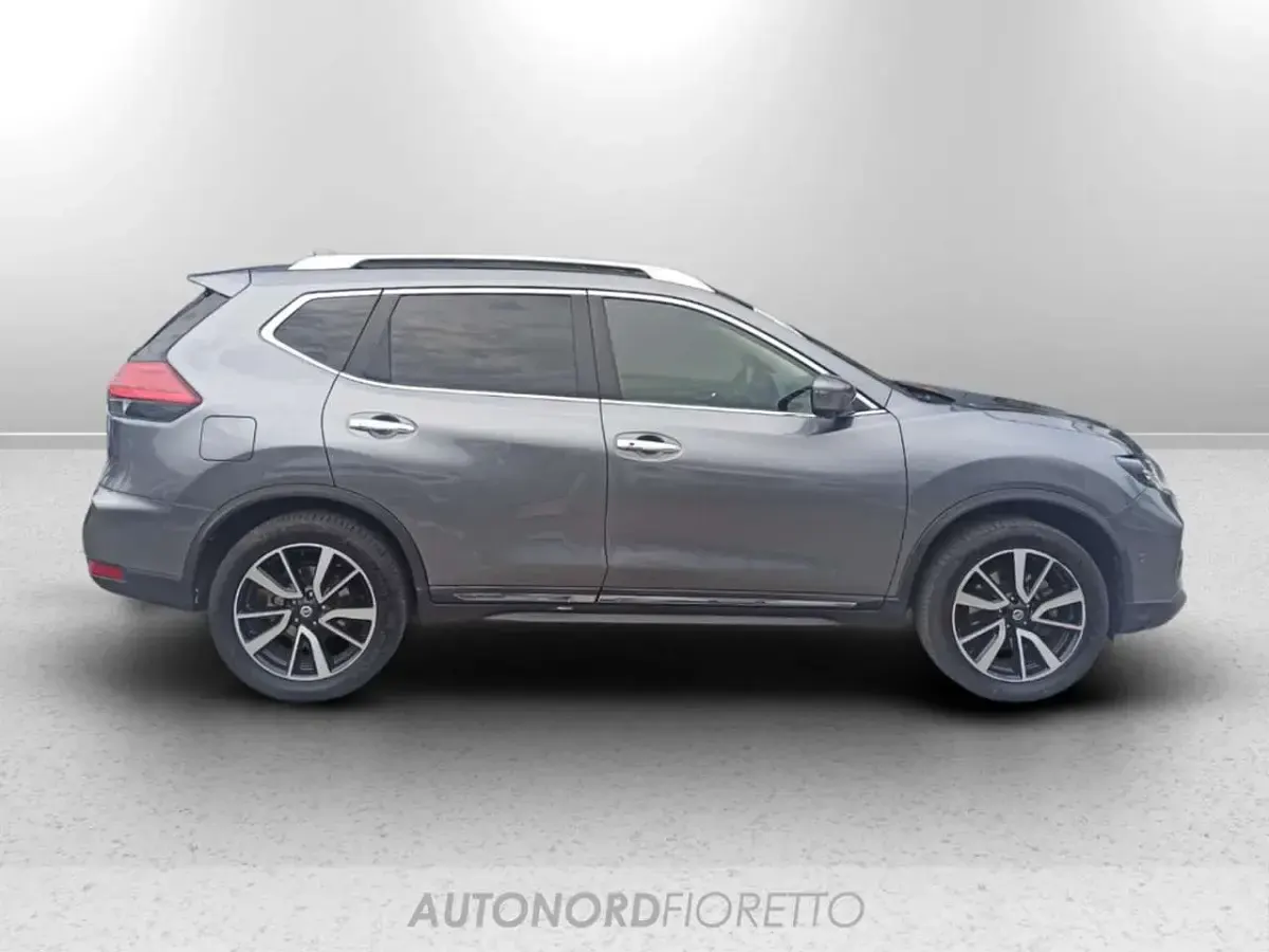 Usata Nissan X-Trail Tekna 131 CV (96 kW) 2018 Grigio SUV