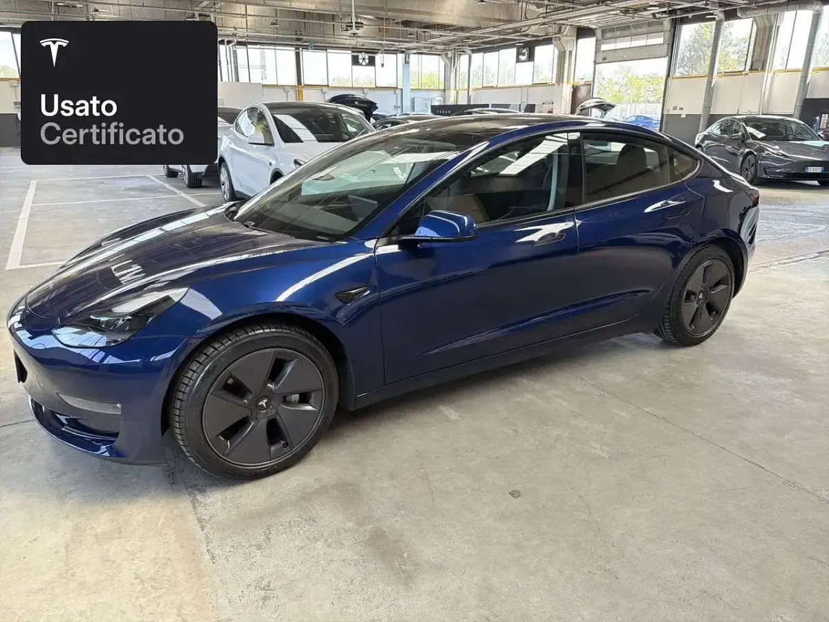 Usata Tesla Model 3 Long Range AWD 324 kW (441 CV) 2021 Deep blue metallic Berlina