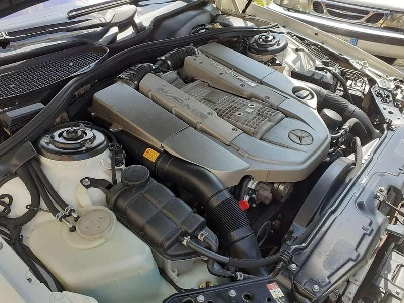 Begagnad Mercedes CL55 AMG AMG 500 HK (367 kW) 2003 Vit Sportkupé