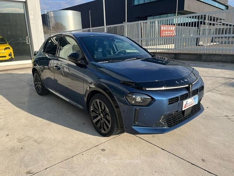 Blu/azzurro Usata 2025 Lancia Ypsilon Due volumi | 20.490 € (Buon prezzo) - Immagine 1/4