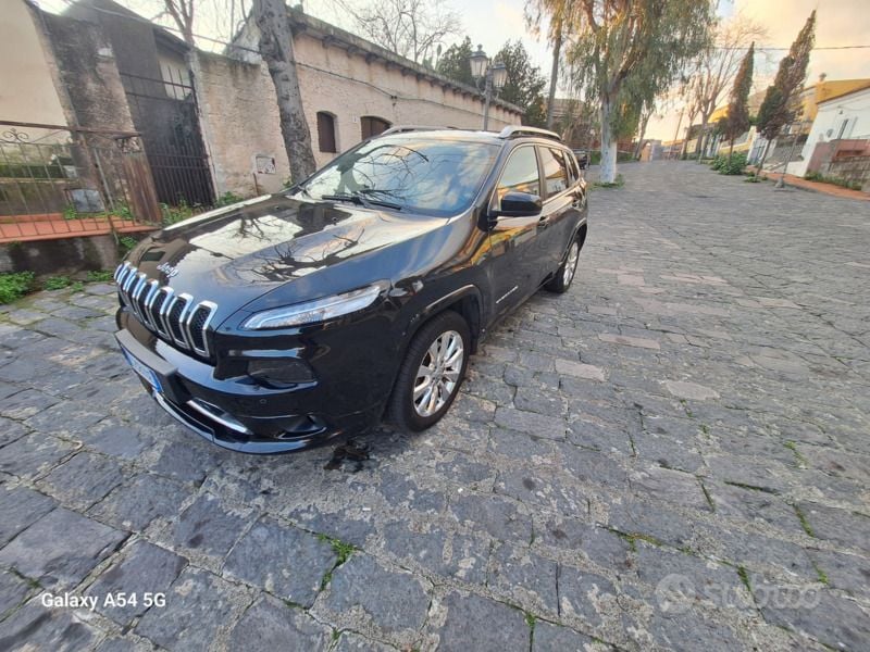 Usata Jeep Cherokee Overland 200 CV (147 kW) 2016 Nero SUV