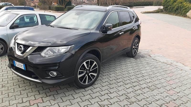 Gebraucht Nissan X-Trail 131 PS (96 kW) 2016 Schwarz SUV