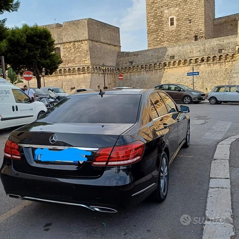 Usata Mercedes E220 170 CV (125 kW) 2014 Nero Berlina