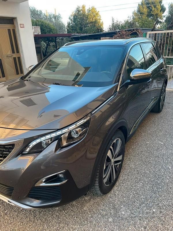 Usata Peugeot 5008 GT-line 180 CV (132 kW) 2018 Grigio SUV