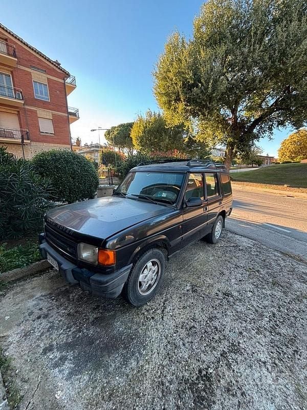 Usata Land Rover Discovery 113 CV (83 kW) 1997 Grigio SUV