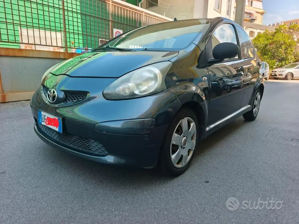 Usata Toyota Aygo 68 CV (50 kW) 2007 Utilitaria