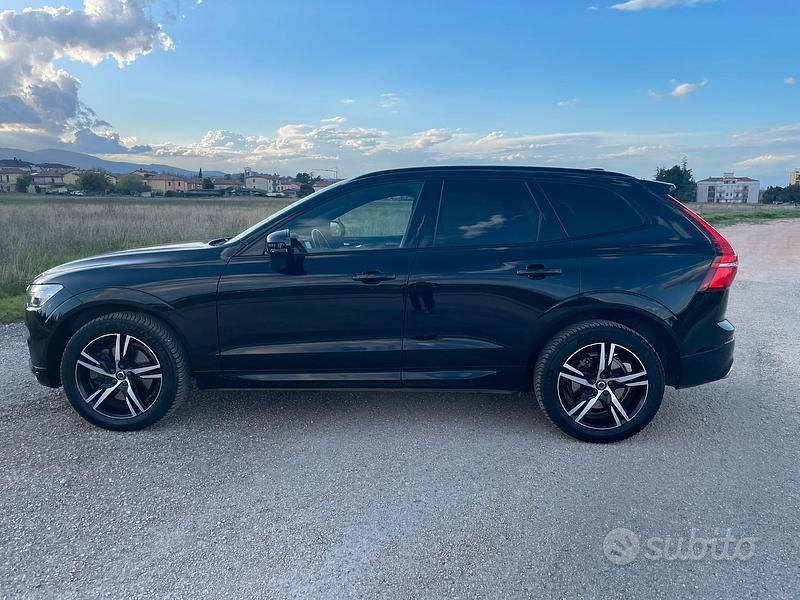 Usata Volvo XC60 R-Design 197 CV (144 kW) 2019 Nero SUV