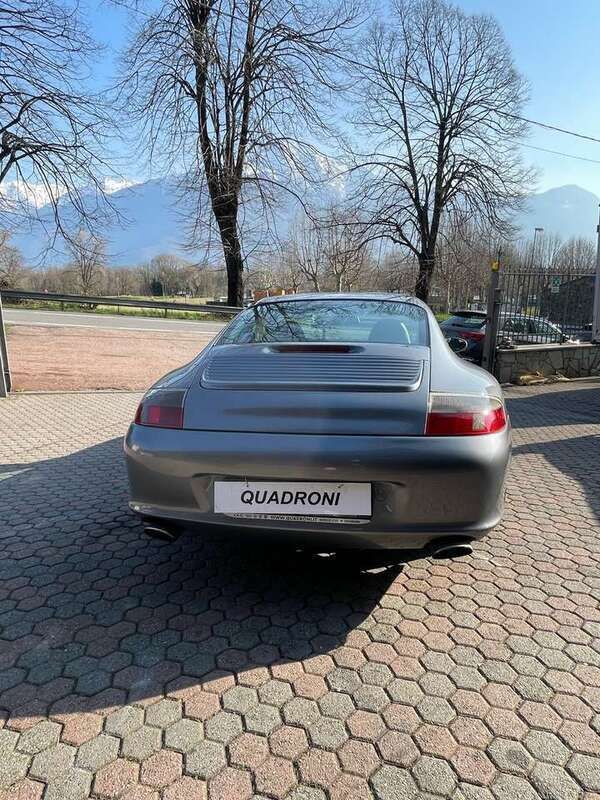 Usata Porsche 911 Carrera 4 320 CV (235 kW) 2002 Grigio Coupé